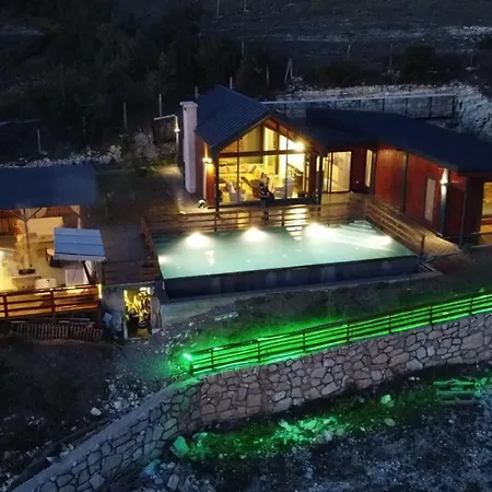 Muestakil Havuzlu Hotel Ağva