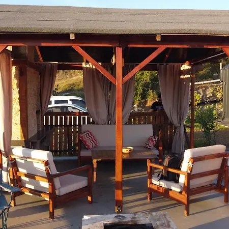 Muestakil Havuzlu Hotel